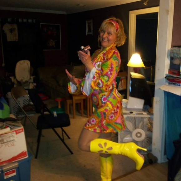 Meet your Posher, Kathryn - Picture 1 of 1